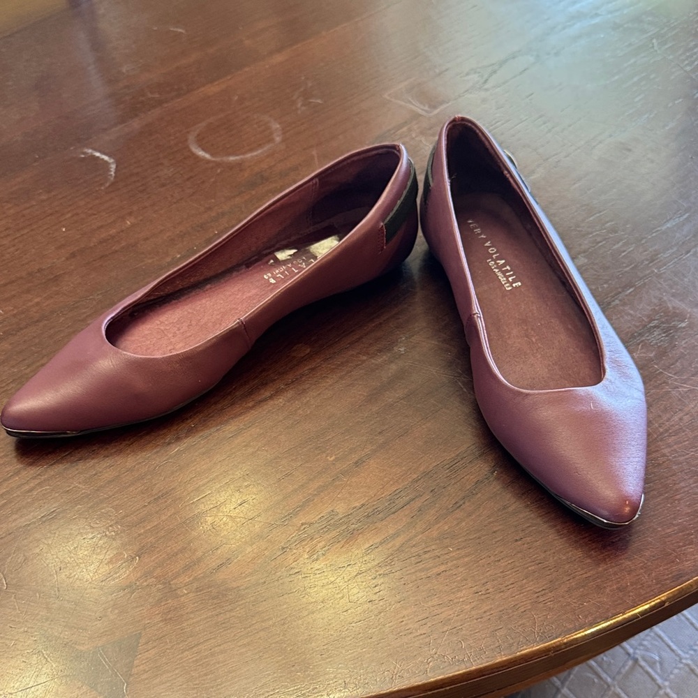 Very Volatile Plum Women's Flats